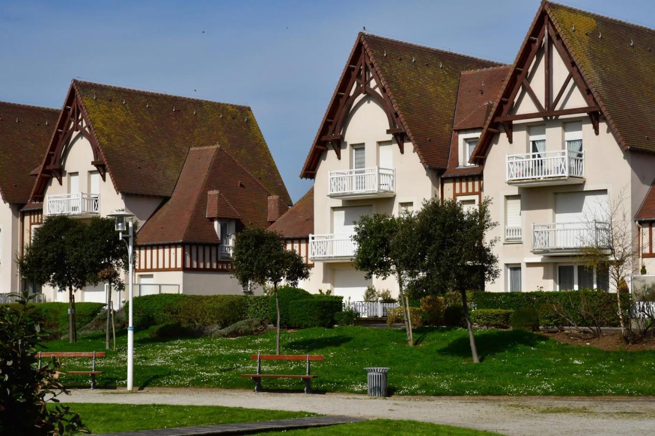 Studio avec loggia - à 200m de la plage - Parking Courseulles-sur-Mer Exterior foto